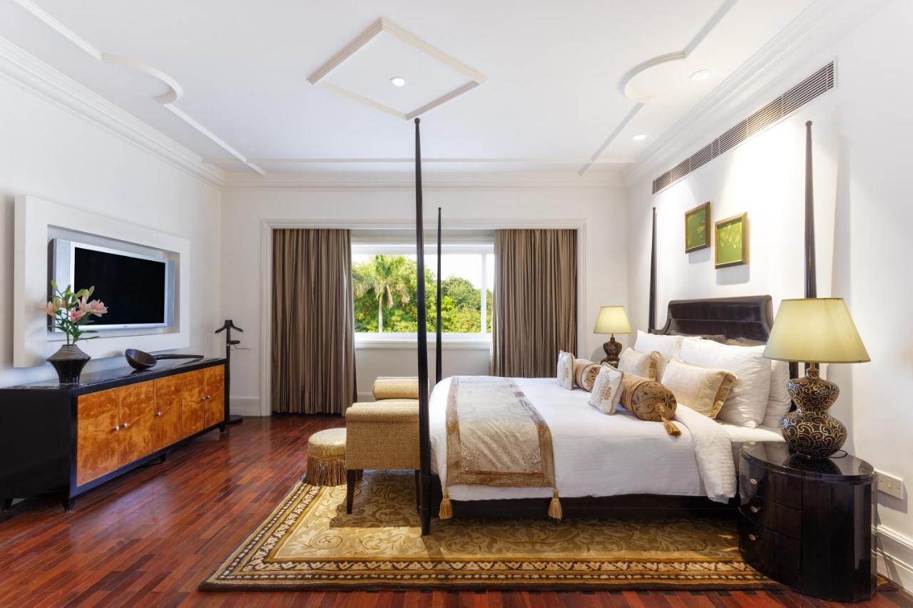 The Claridges New Delhi Hotel Luaran gambar A bedroom at the hotel