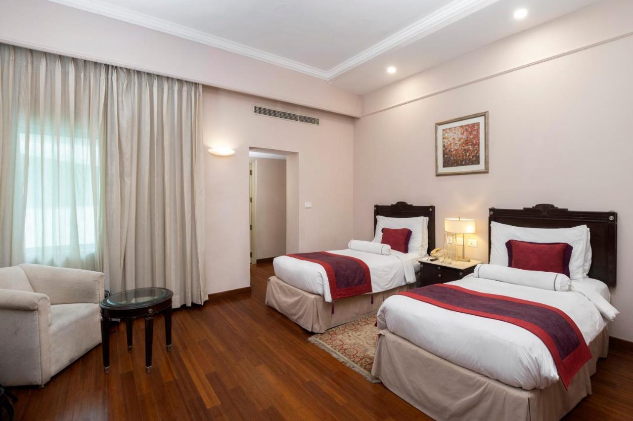 The Claridges New Delhi Hotel Luaran gambar Deluxe Room