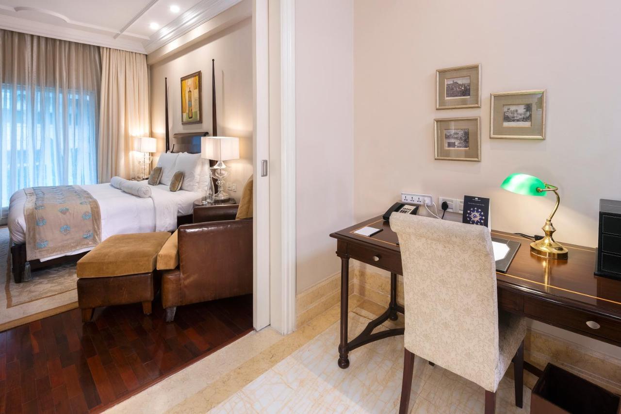 The Claridges New Delhi Hotel Luaran gambar A suite at the Taj Mahal Palace