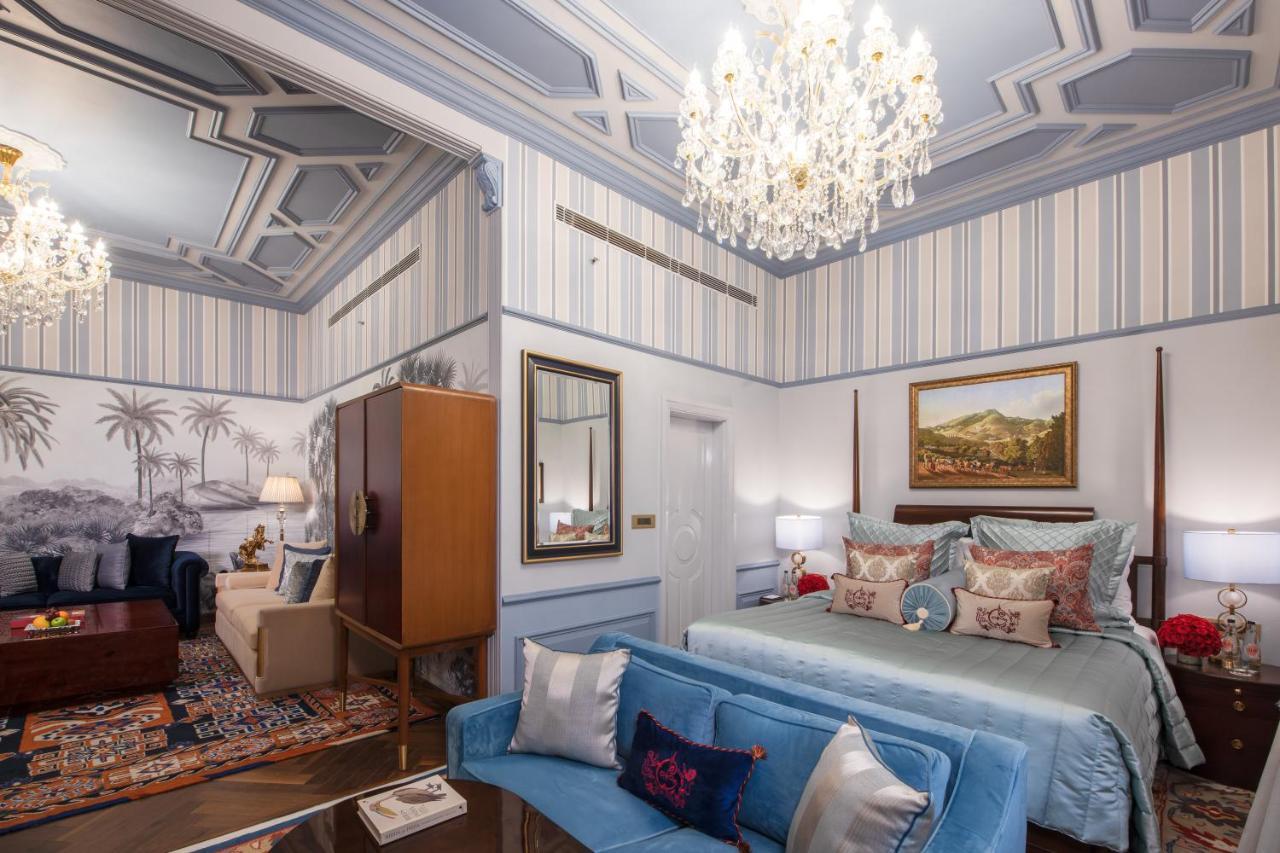 The Claridges New Delhi Hotel Luaran gambar A suite at the hotel